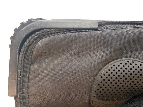 HOUSSE DE VOYAGE WINGFOIL A ROULETTE 4’6 X 24 » X 26cm, épaisseur 10 mm SURFPISTOLS – Image 4
